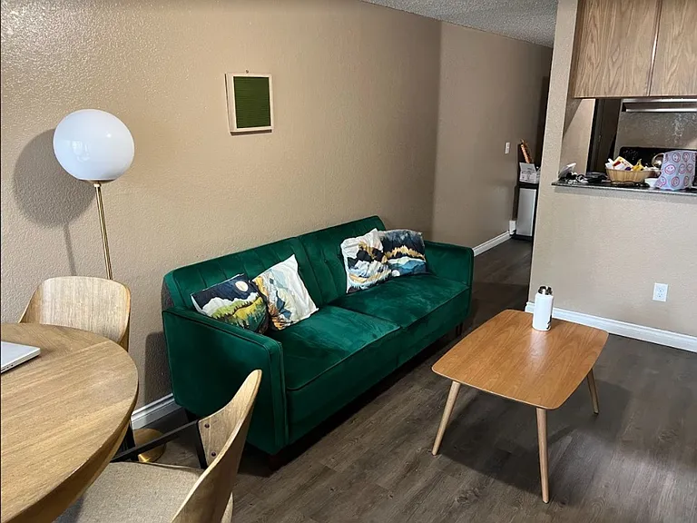 Westwood Apartments — Photo 23
