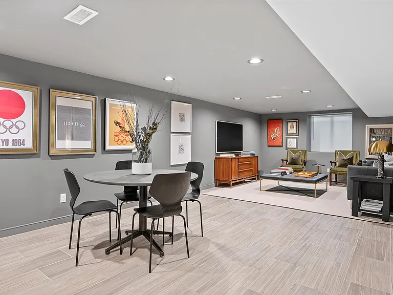 25 Nidzyn Ave — Photo 8