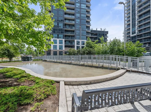 20 Meadowglen Pl #2010, Toronto, ON M1G 0A6