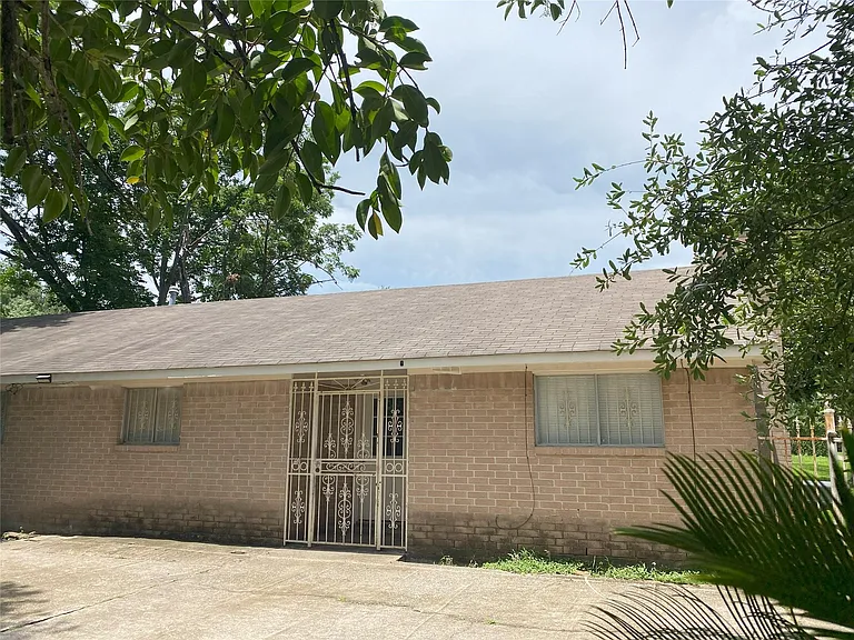 4601 Reveille St — Photo 11