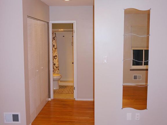 3rd image of 23 Wayridge Ct