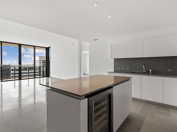 2nd image of 88 SW 7th St APT 2104