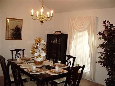 4th image of 1620 Sandalwood Dr