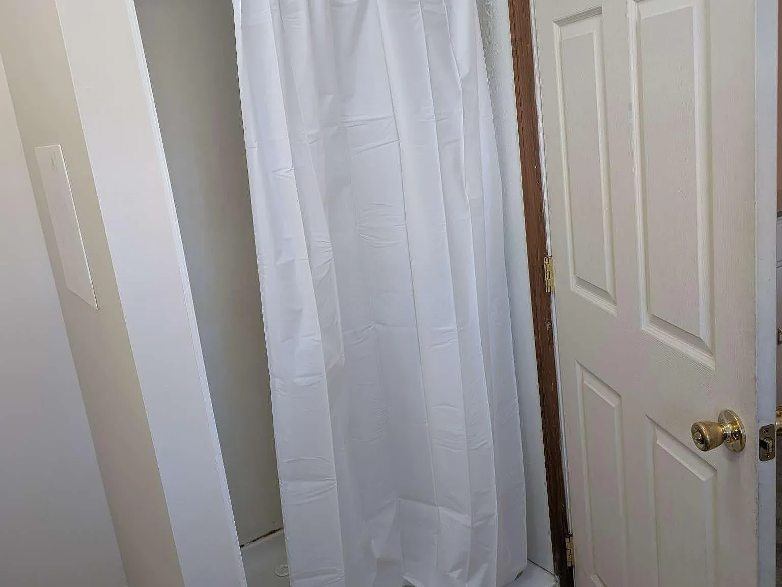 Studio, 600 sqft, $950 — Photo 3