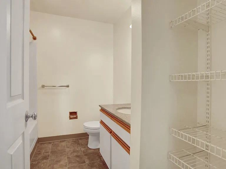 The Weightman Apartments — Photo 9