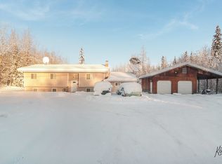 2414 Peede Rd, North Pole, AK 99705