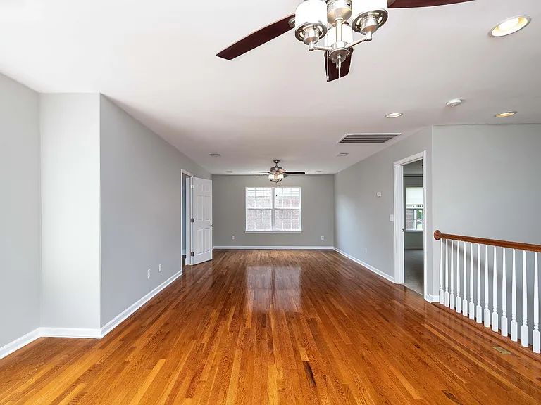 1204 Beech Hollow Dr — Photo 20
