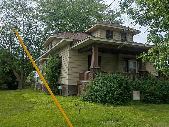 3rd image of 3093 N Michigan Ave #1