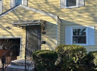 25615 87th Ave, Floral Park, NY 11001