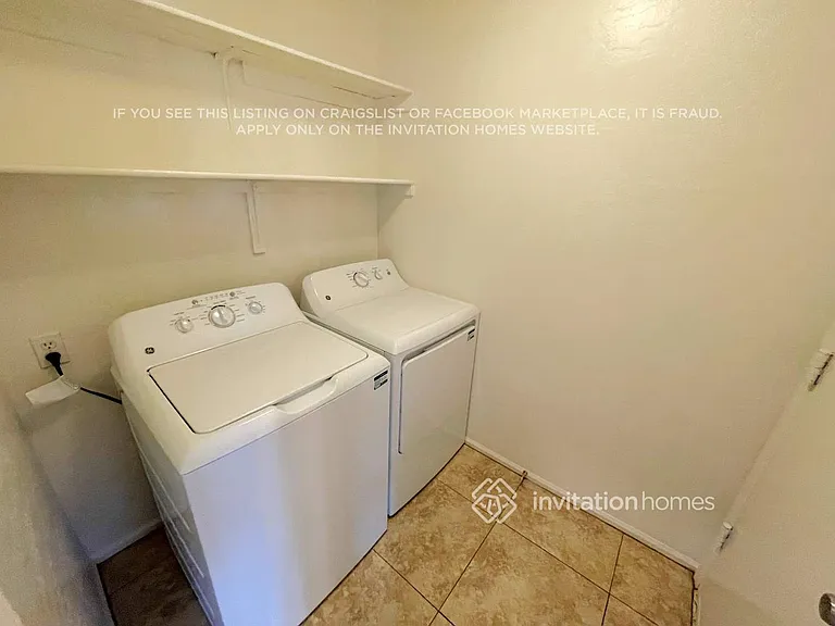 11634 W Clover Way — Photo 13