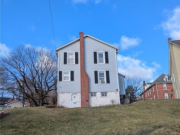 4th image of 307 N Oak St
