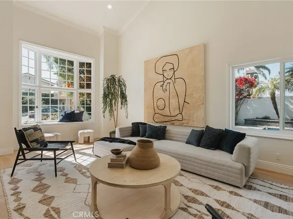 17182 Hillside Cir, Huntington Beach, CA 92649