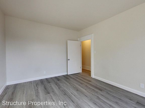 5th image of 616 Hayes St #1