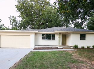 1021 W 10th St, Sulphur, OK 73086