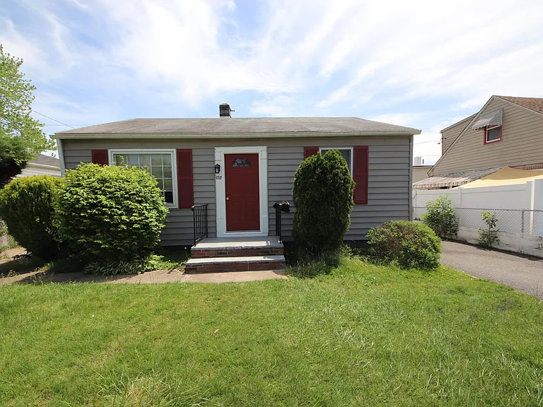 1717 Earhart Rd — Photo 1