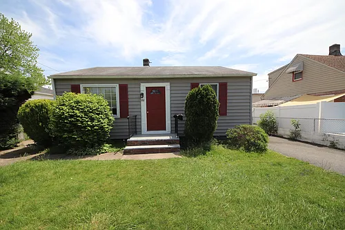 1717 Earhart Rd Photo 1