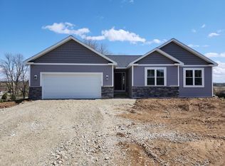 902 Ridge Ct, Watertown, WI 53094