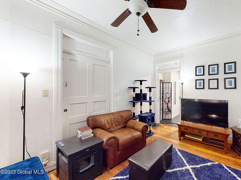 4th image of 349C Madison Avenue