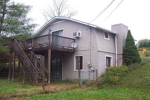 2nd image of 148 Meadowbrook Dr