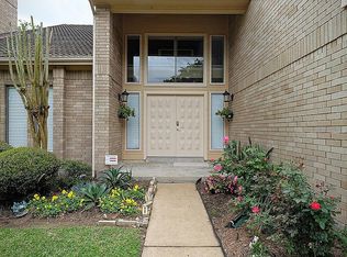 3010 Deer Creek Dr, Sugar Land, TX 77478
