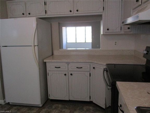 5th image of 8750 Rose Ct #5