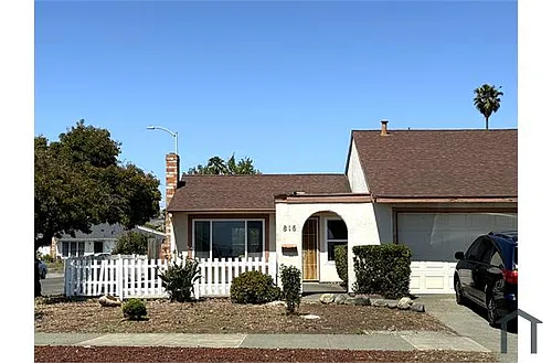 816 Jack London Dr Photo 1