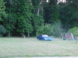 Douglas Ave, Elyria, OH 44035