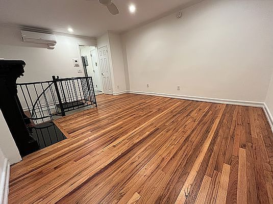 4th image of 41 W 90th St #1C