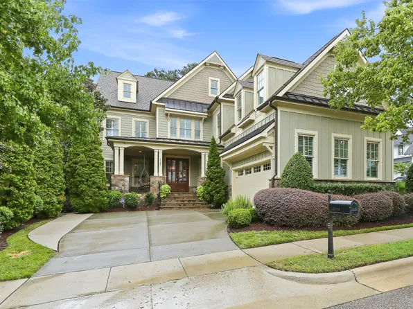 3709 Rolston Dr, Raleigh, NC 27609