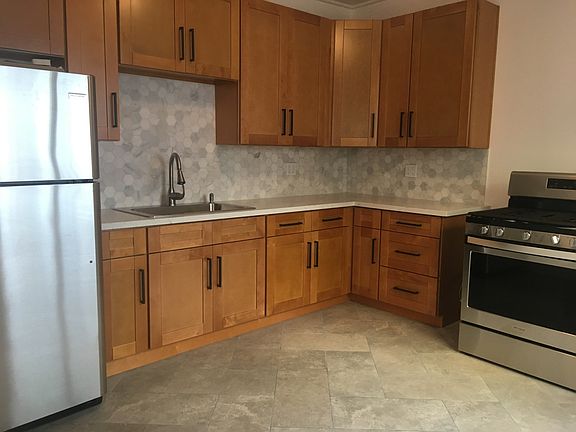 3rd image of 3238 Folsom St APT A