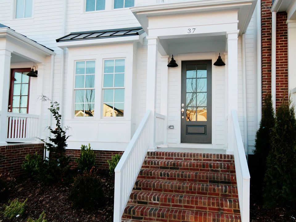 1st image of 37 Pine St NW #1