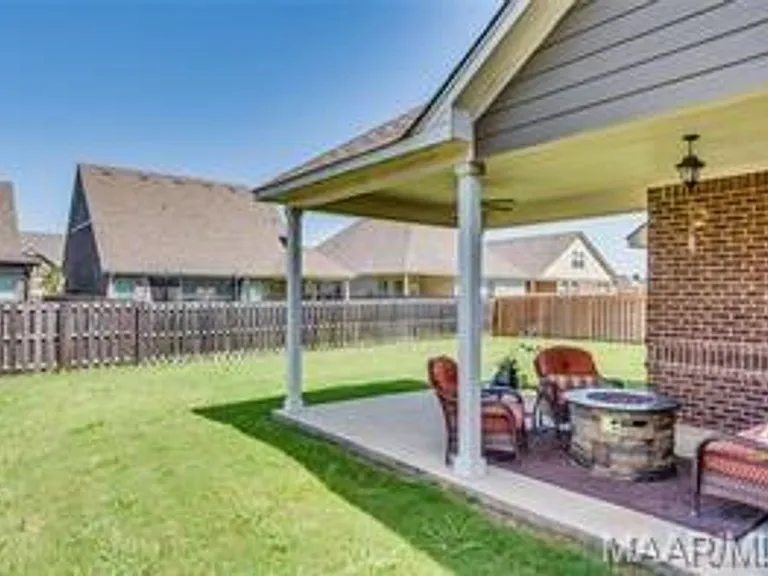 9319 Concord Park Dr — Photo 30