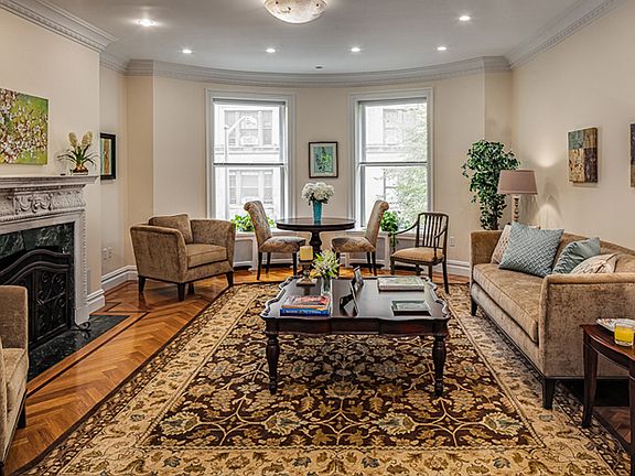5th image of 306 W 77th St