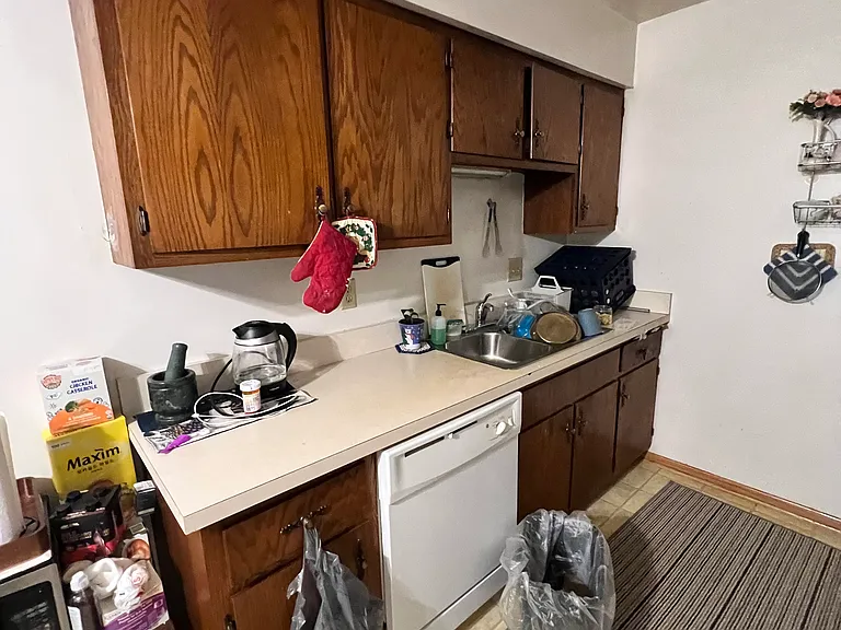 1141 S Buchanan St #1 — Photo 3