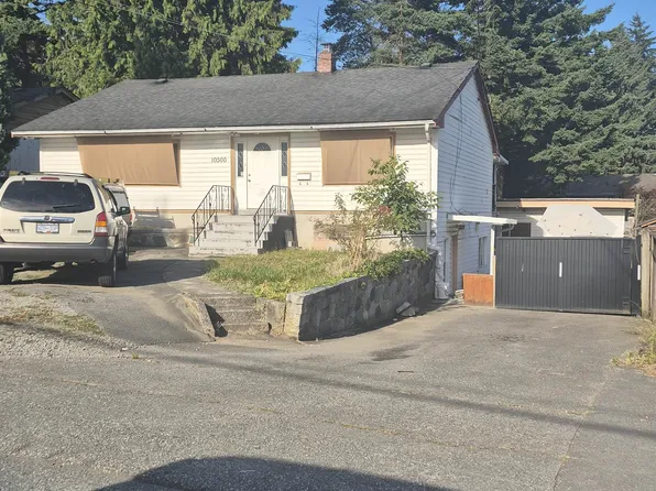 10566 138th St, Surrey, BC V3T 4K5