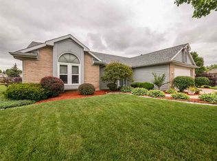 606 Diamond Point Pl, Fort Wayne, IN 46804