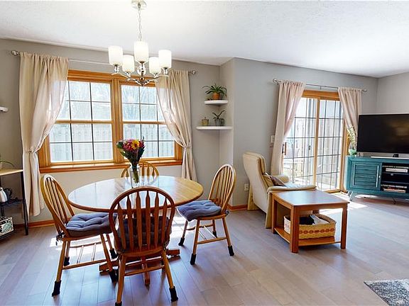 4th image of 8546 Spencer Ct
