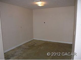 4th image of 1422 SE 1st St