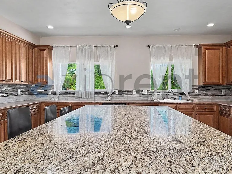 7604 28th St #MAIN HOUSE — Photo 16