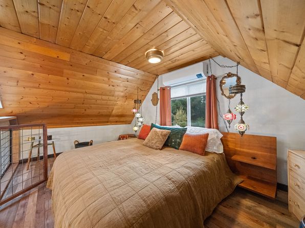 54360 Tahquitz View Dr