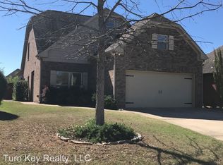 165 Glen Cross Cir, Trussville, AL 35173