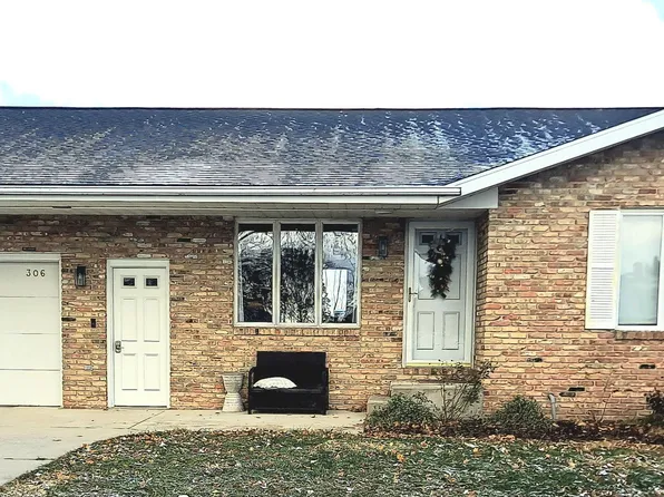 306 & 400 N Chestnut St, Edgewood, IA 52042