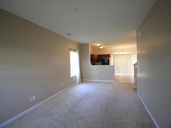 4th image of 741 Park Ct