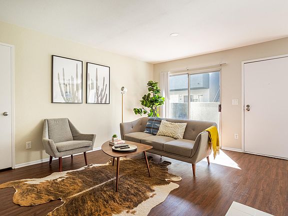 2nd image of 4406 Cahuenga Blvd APT 108