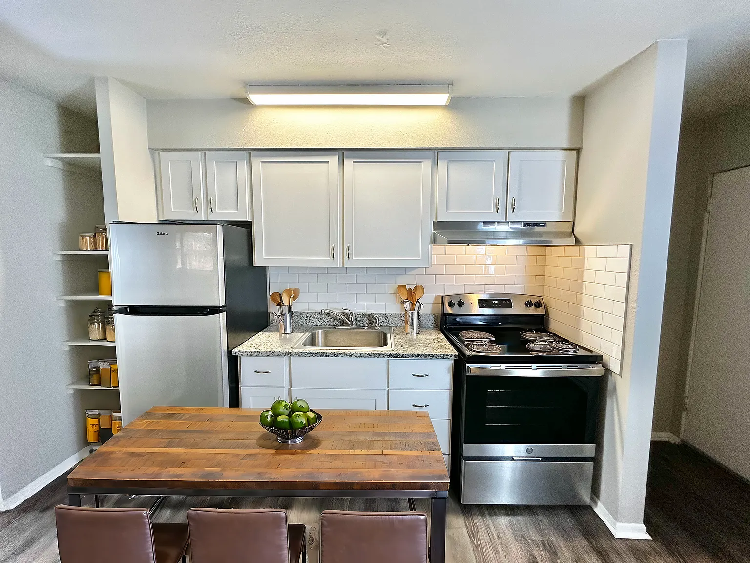 Arcadia Dell Apartments — Photo 4