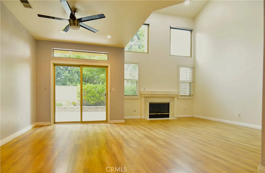 3 bed, 2.5 bath, 1787 sqft, $3,600 — Photo 4