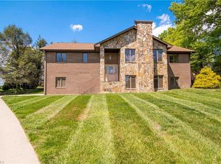 207 N Franklin Rd, Mount Airy, NC 27030