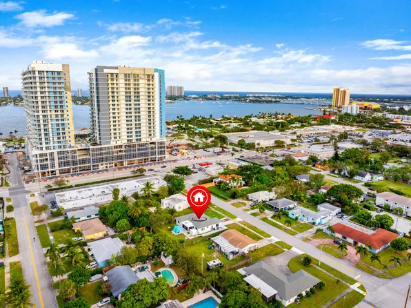 121 Bayberry Drive, Lake Park, FL 33403