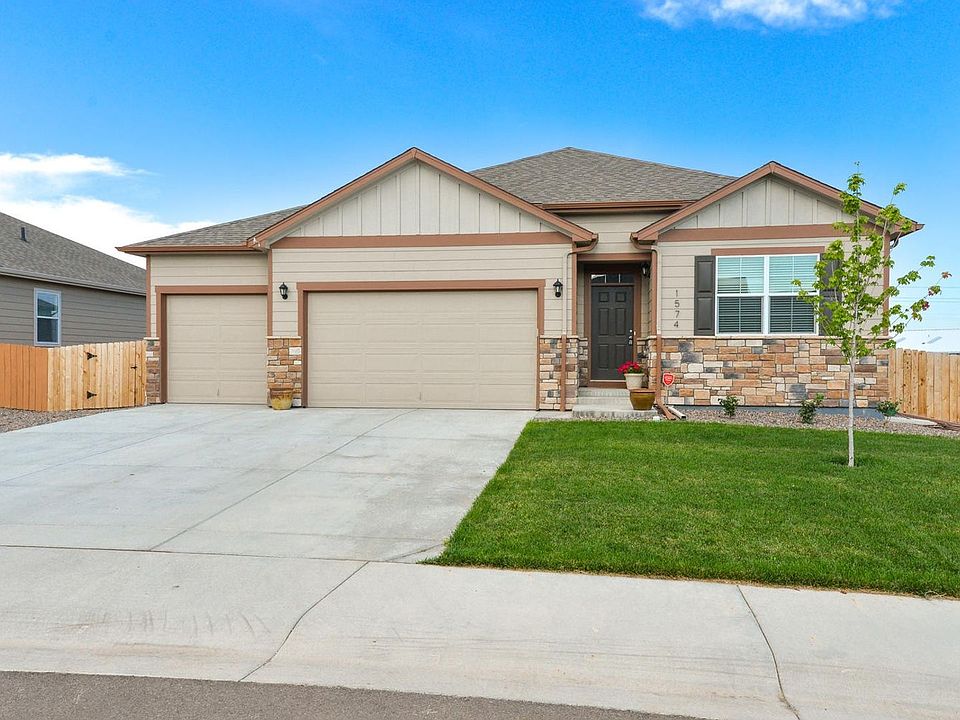 1st image of 1574 Highfield Dr