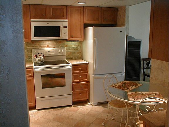 3rd image of 1311 S Westcliff Pl APT 308